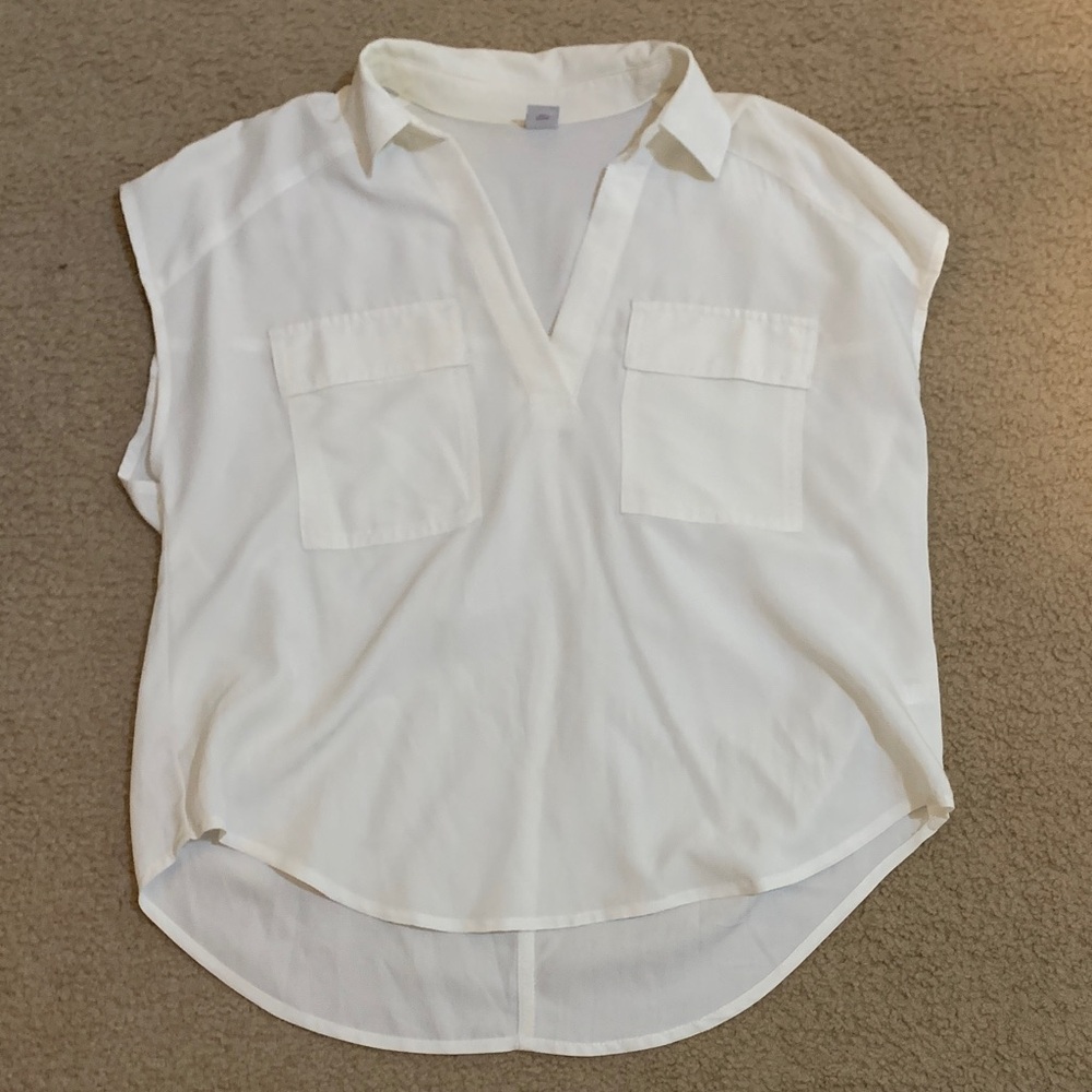 Old Navy White Women's Blouse with Pockets